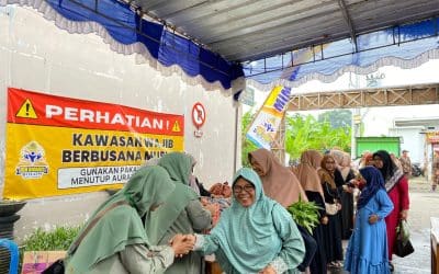Potret Sinergitas Nyata: Wali Murid dan Guru Bahu-Membahu di Aksi Berbagi Sayur Milad MIM Digdaya