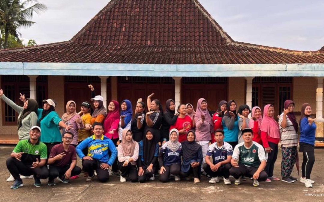 Mahasiswa KKN-Dik UMS Ajak Warga Baturetno Terapkan Hidup Sehat Lewat Senam