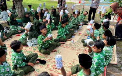 Mahasiswa KKN-Dik UMS Tanamkan Edukasi Menabung melalui Program Kreasi Celengan
