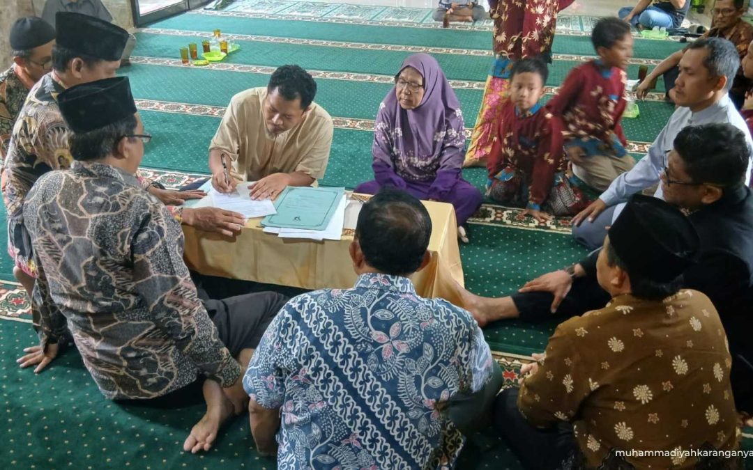 Perkuat Dakwah di Karanganyar, Muhammadiyah Gondangrejo Terima Wakaf Tanah untuk Masjid dan Rumah Qur’an