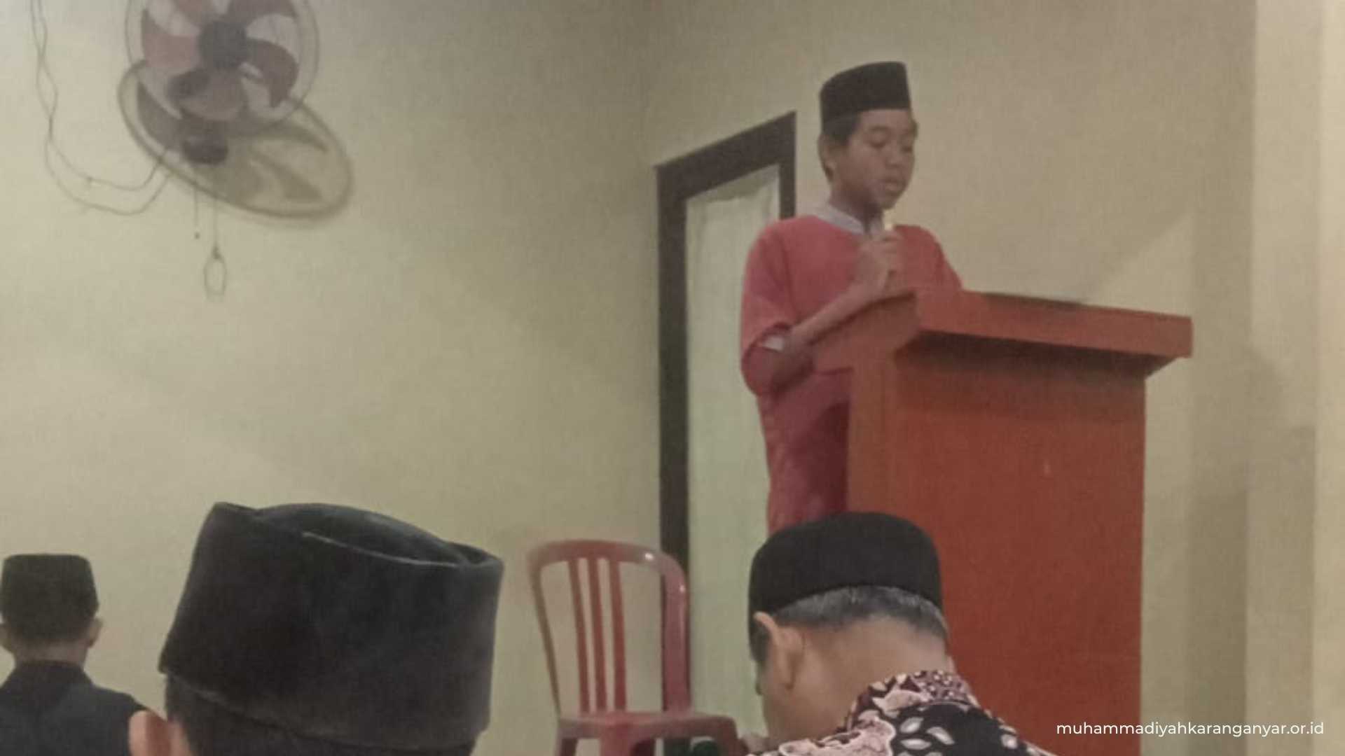 Wujudkan Ramadhan Bulan Tarbiyah, Santri PPTQ Al Ikhlas Botok Isi Kultum Subuh di Masjid Alwalidah