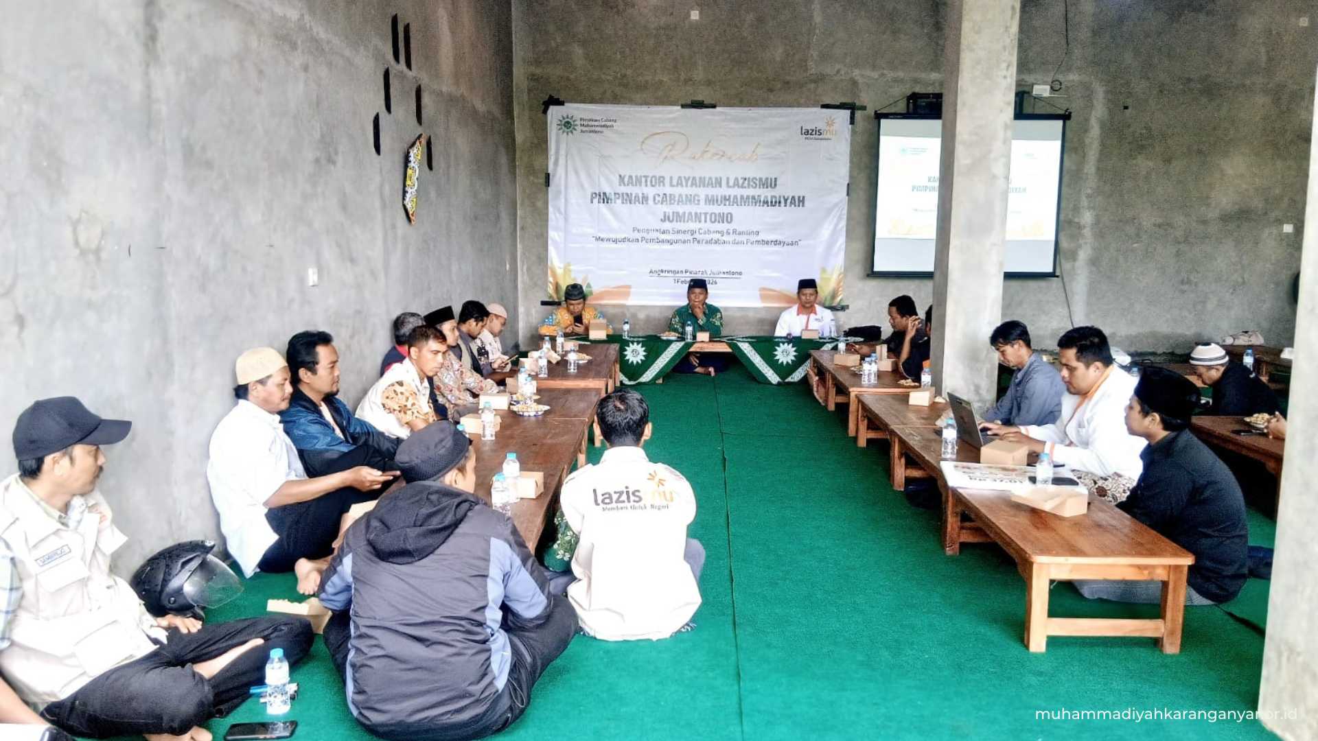 news pdm karanganyar – Capaian Tertinggi se-Karanganyar, LazisMu PCM Jumantono Mantapkan Arah 2026 lewat RAKERCAB (2)