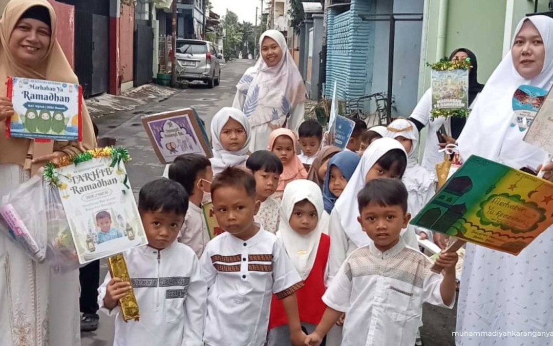 Pawai Tarhib Ramadan 1447H dan Bakti Sosial Warnai Kegiatan KB Aisyiyah Baturan Colomadu