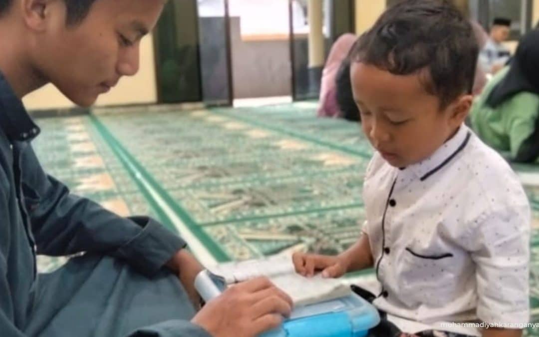 Syiar Islam di Lereng Jatiyoso: Santri Boarding Tahfidz SMA Muhammadiyah 1 Karanganyar Tebar Manfaat di Desa Plamar