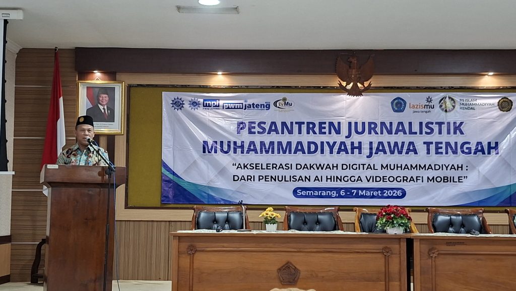 Sambutan Anam Sutopo dalam Pesantren Jurnalistik Muhammadiyah Jawa Tengah