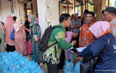 Wujudkan Kepedulian, PCM Kebakkramat Gelar Kajian Ahad Pagi Sekaligus Penyaluran 250 Paket “Bakso Maknyus”