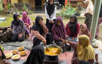 Tingkatkan Literasi, Mahasiswa KKN-Dik UMS Edukasi Warga Lawan Hoaks dan Kelola Kekayaan Alam