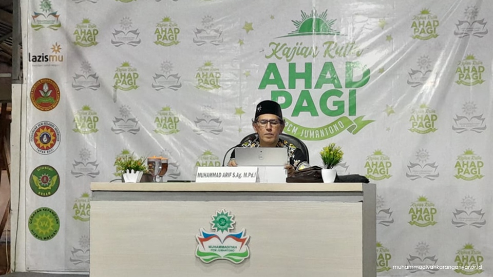 Ketua PDM Karanganyar Ingatkan Jamaah tentang Akhir Zaman dalam Kajian PCM Jumantono