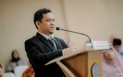 Gaji Bukan Utama? Doktor Baru UMS Ungkap Alasan Guru Pesantren Enggan Resign
