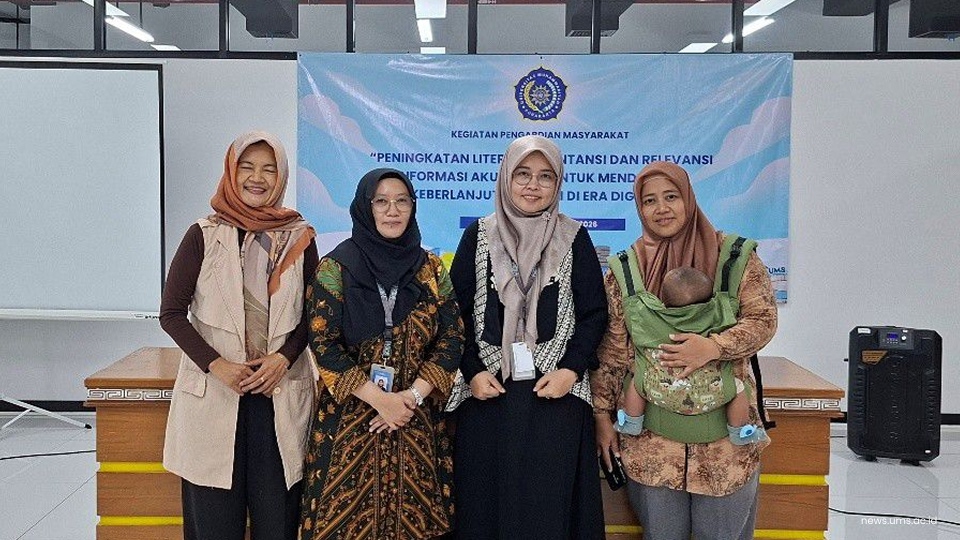 Program HIT FEB UMS: Latih UMKM Surakarta Melek Akuntansi Digital
