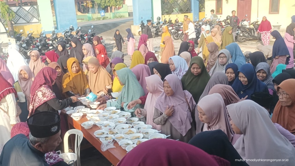 Ratusan Jamaah Wonosari Padati Pengajian Ahad Pagi, Ustaz Sukma Mujahid Kupas Keutamaan Subuh Berjamaah
