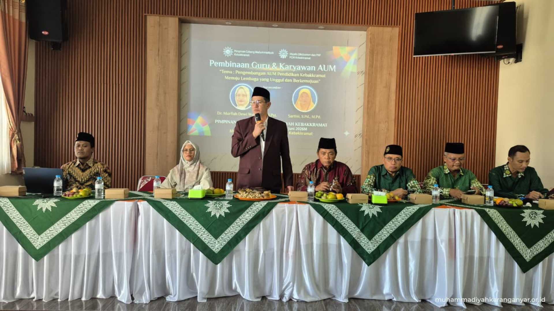 Tingkatkan Mutu Pendidikan, PCM Kebakkramat Gelar Pembinaan Guru dan Karyawan AUM Menuju Lembaga Unggul dan Berkemajuan (3)
