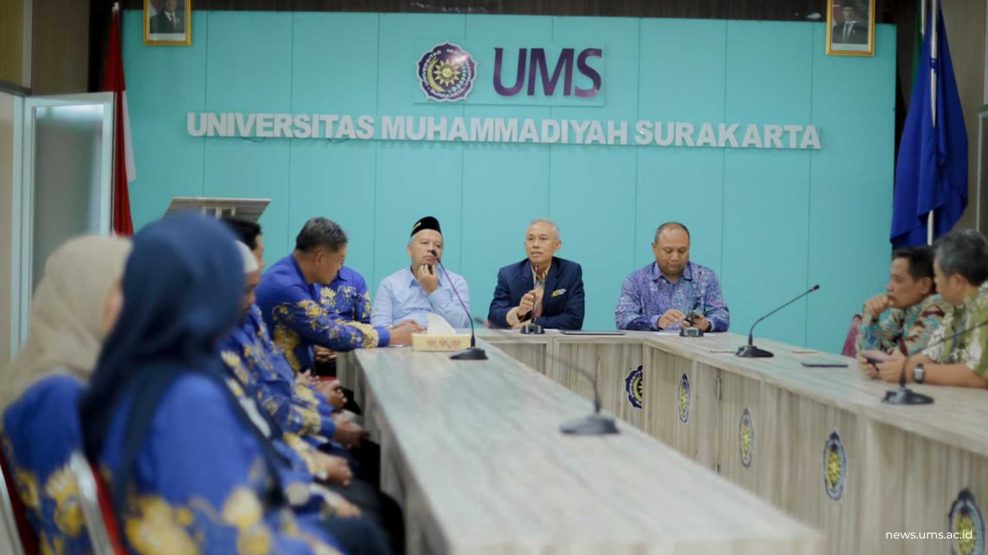 Rotasi Jabatan Jadi Momentum Inovasi, Rektor UMS Minta Pejabat Baru Perkuat Kinerja Institusi (3)