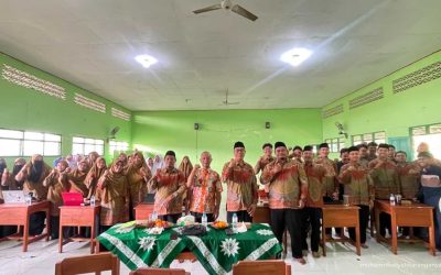 Workshop Penguatan Asatidzah Pondok Pesantren Darul Arqom Karanganyar untuk Memperkuat Kompetensi Guru dalam Menyusun Perangkat Pembelajaran
