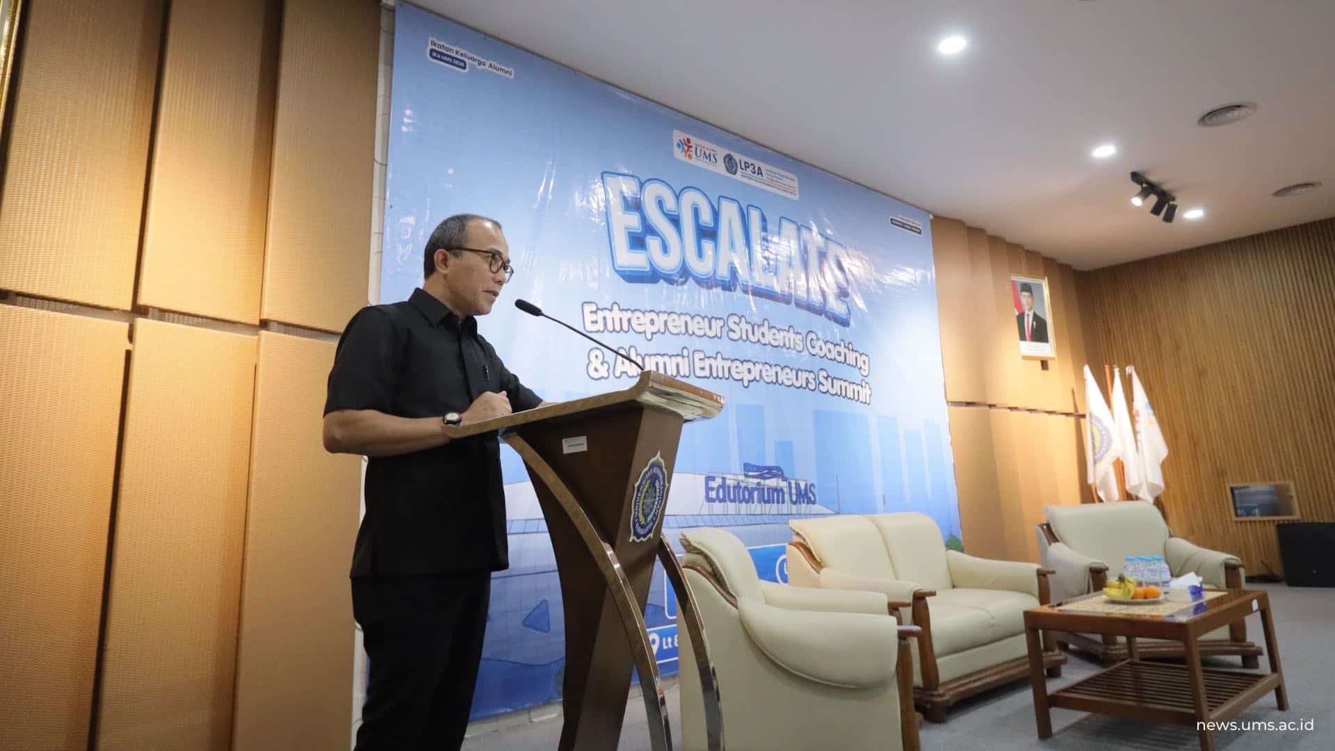 Kuliah Umum oleh M. Riza Damanik, ST., M.Si., Ph.D., IPU., Deputi Bidang Kewirausahaan Kementerian UMKM Republik Indonesia