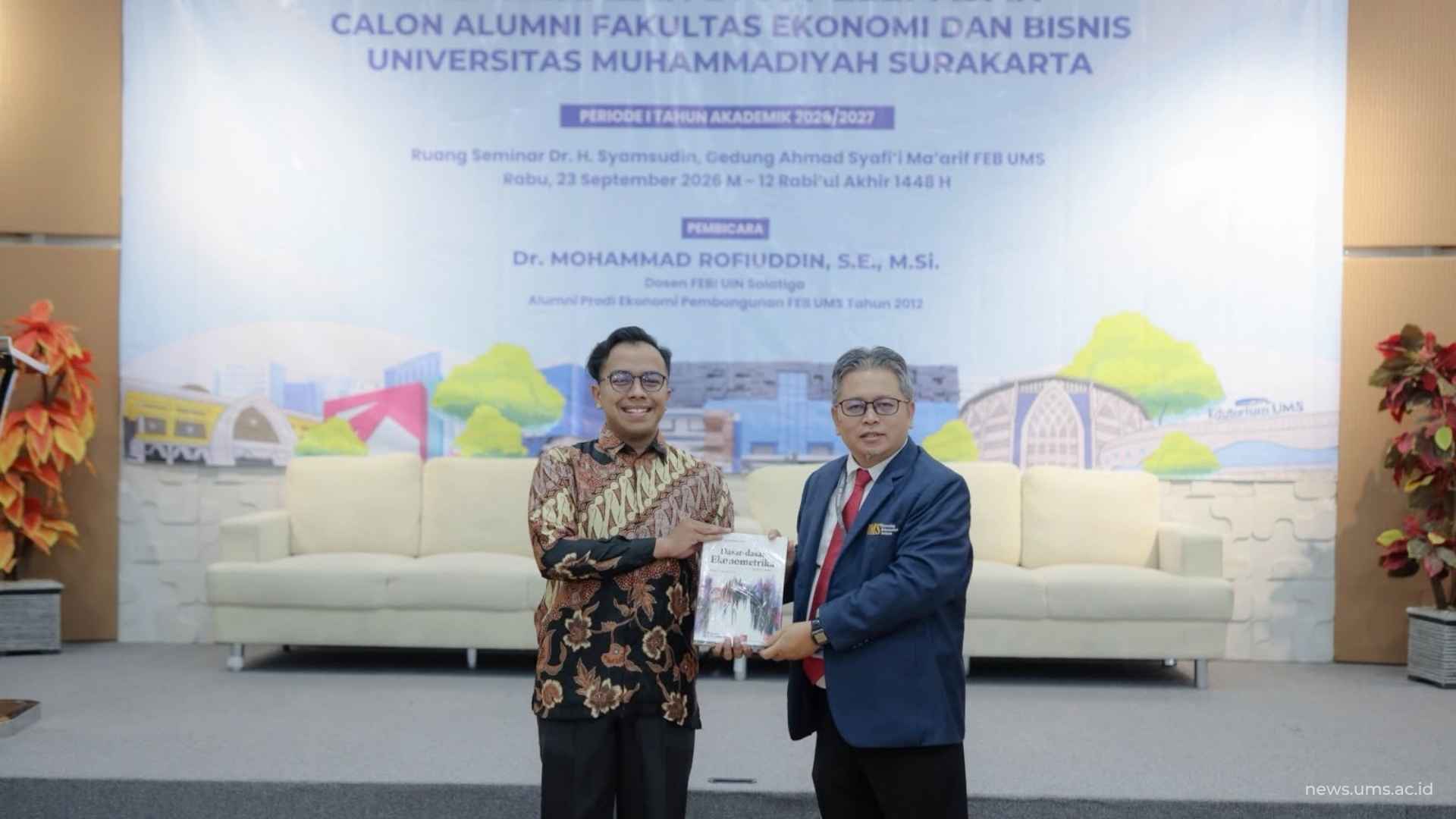 Pelepasan 270 Calon Wisudawan FEB UMS, Lulusan Didorong Terus Berkarya (3)