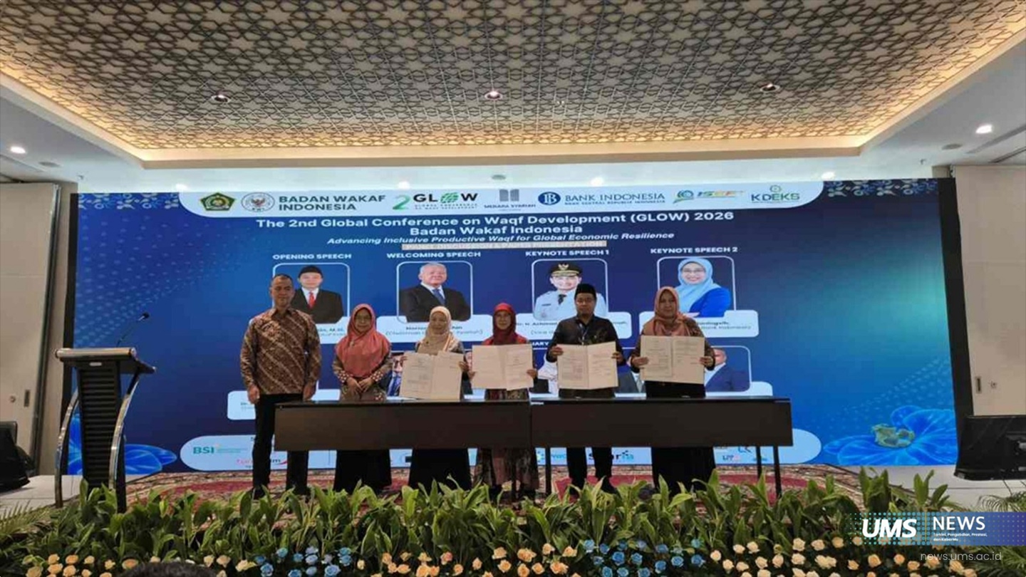 Foto bersama usai penandatanganan kerja sama dalam GLOW 2026 di Jakarta. MHES UMS resmi menjadi mitra strategis BWI Pusat dalam pengembangan regulasi wakaf di Indonesia.