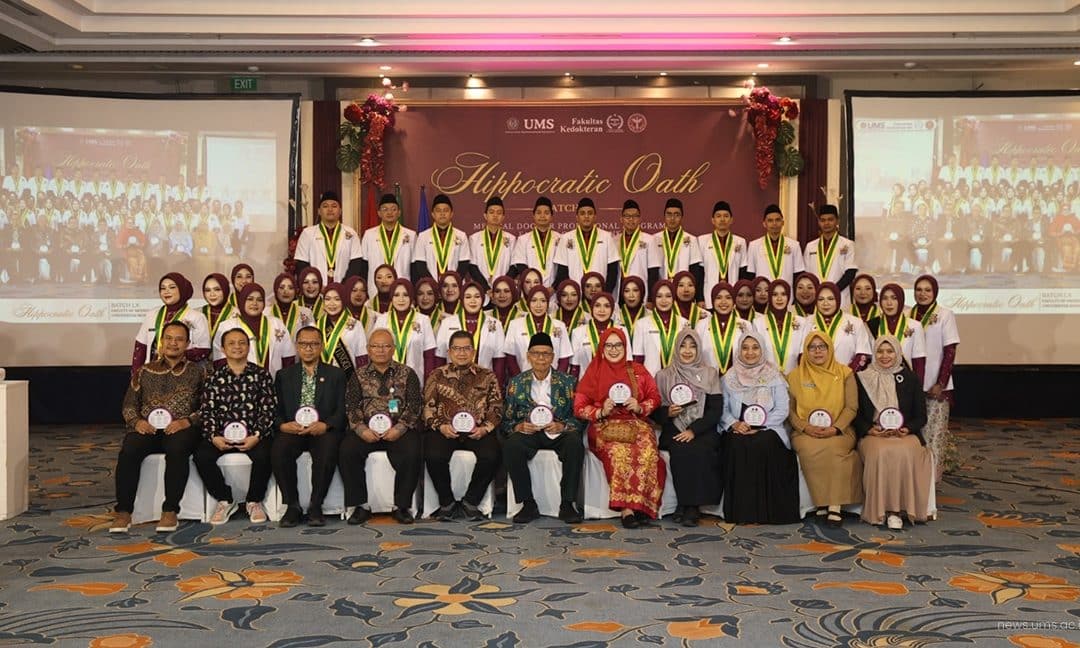 FK UMS Lantik 42 Dokter Baru Periode LX, Rektor Ingatkan Pesan ‘Nguwongke Uwong’