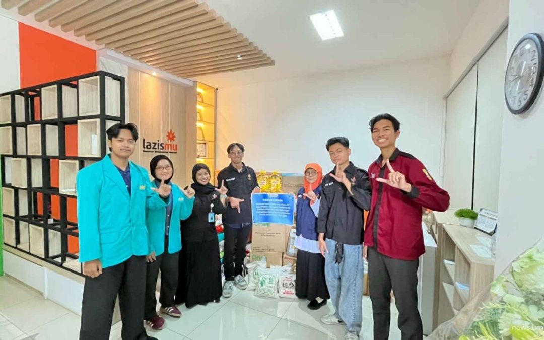 Peduli Gempa NTT, Kama FEB UMS Salurkan Bantuan Logistik via Lazismu
