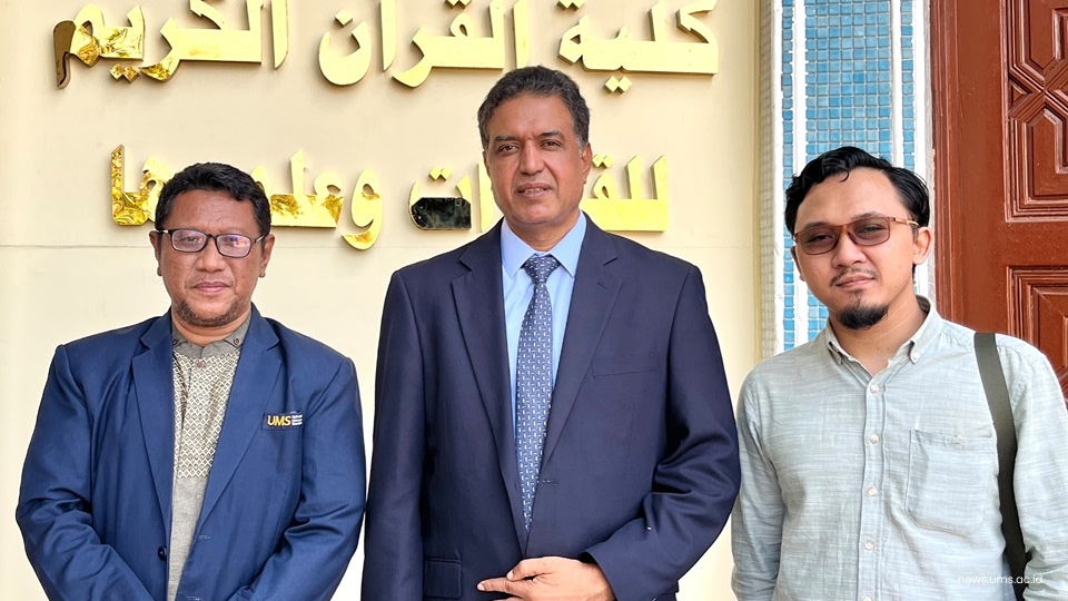 Kaprodi IQT UMS Dr. Kharis Nugroho, Lc., M.Ud., bertemu dengan Kepala Jurusan Fakultas Ilmu Al-Qur’an dan Qira’at (Kulliyyatul Qur’an al-Karim li al-Qira’at wa Ulumiha), Prof. Dr. Mahmud Ibrahim Assalamy Universitas Al-Azhar Kairo