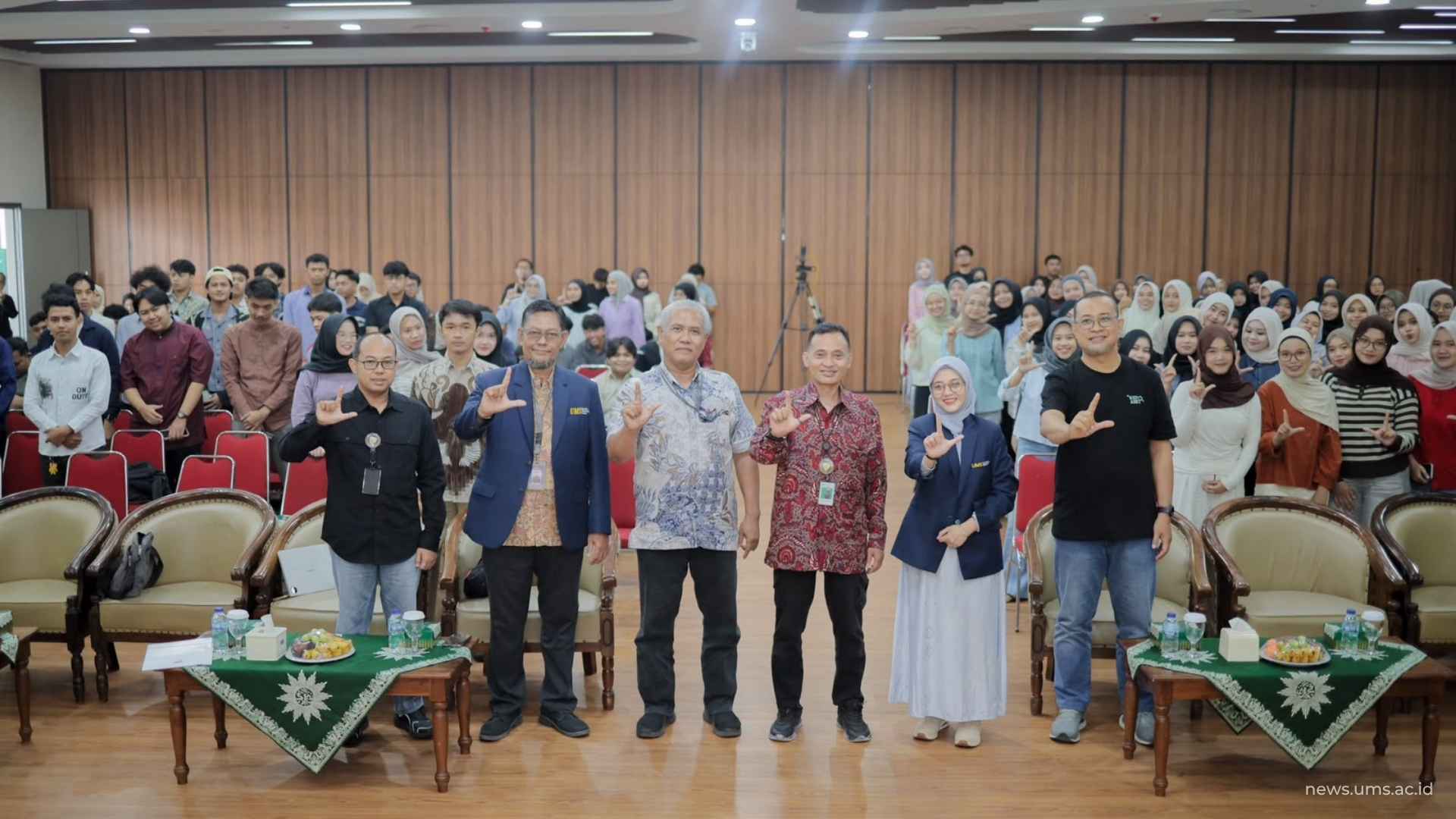 Mahasiswa FEB UMS Kenali Pengelolaan Kekayaan Negara melalui KPKNL Goes to Campus