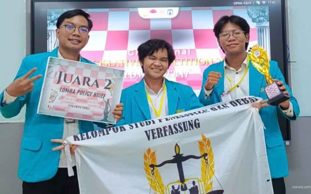 Gagas Integrasi Data WNI di Luar Negeri, Tim Mahasiswa UMS Raih Juara II di UNNES