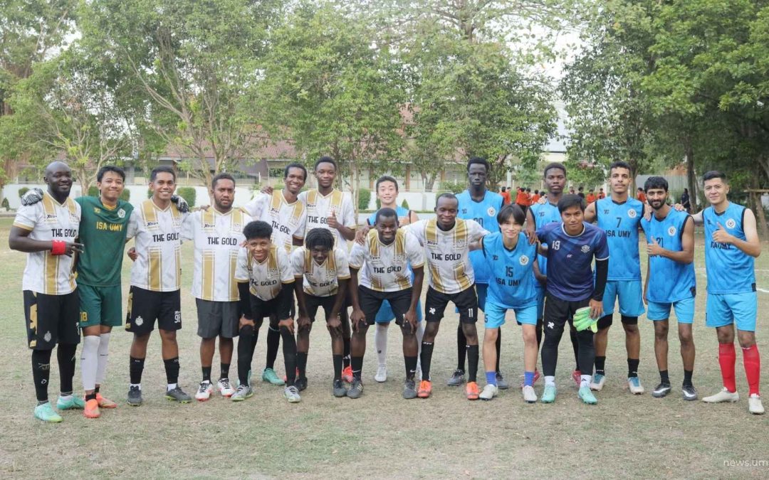 Perkuat Ikatan Antar-Negara, UMS dan UMY Gelar Laga Sepak Bola Internasional