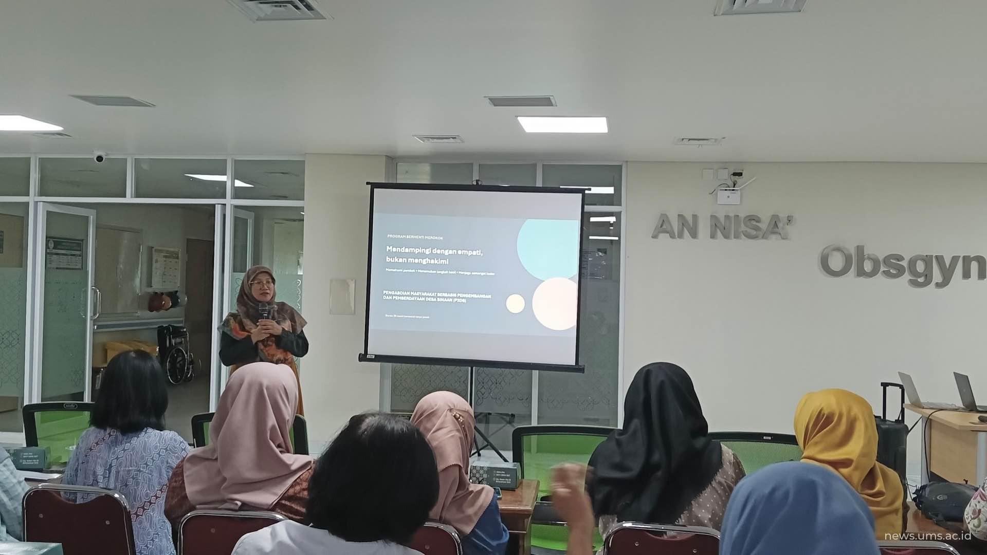 news.ums.ac.id – FK UMS Perkuat Kompetensi Kader Posyandu Karangasem melalui Pendekatan Siklus Hidup (2)