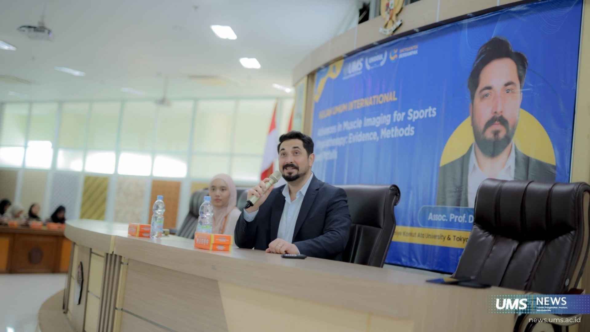 news.ums.ac.id – Kuliah Umum Internasional UMS Bahas Advances in Muscle Imaging for Sports Physiotherapy (3)